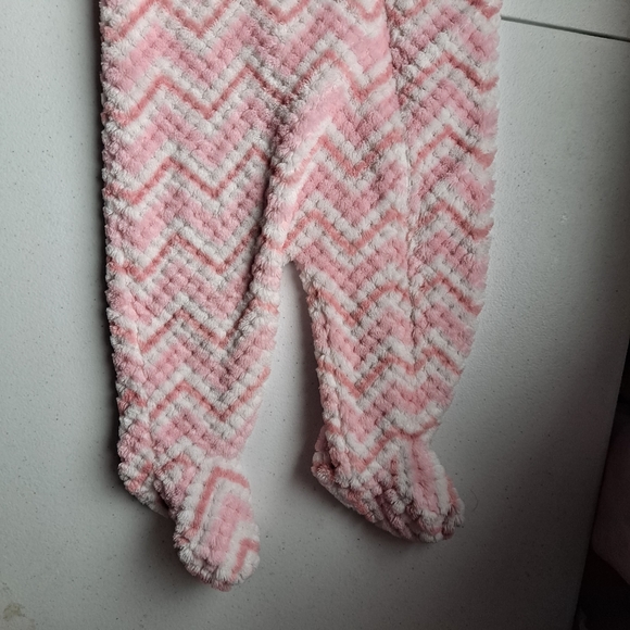 Zigzag Pink and White Little Beginnings Onesie - Picture 3 of 6